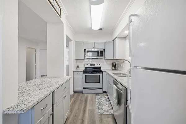 $235,000 | 907 Roaring Springs Road, Fort Worth, TX 76114