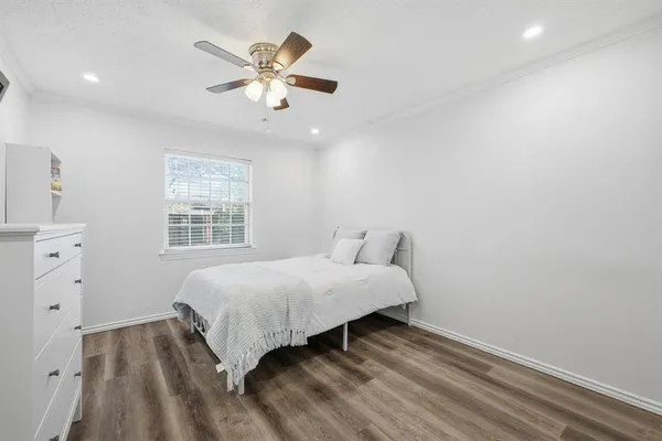 $235,000 | 907 Roaring Springs Road, Fort Worth, TX 76114