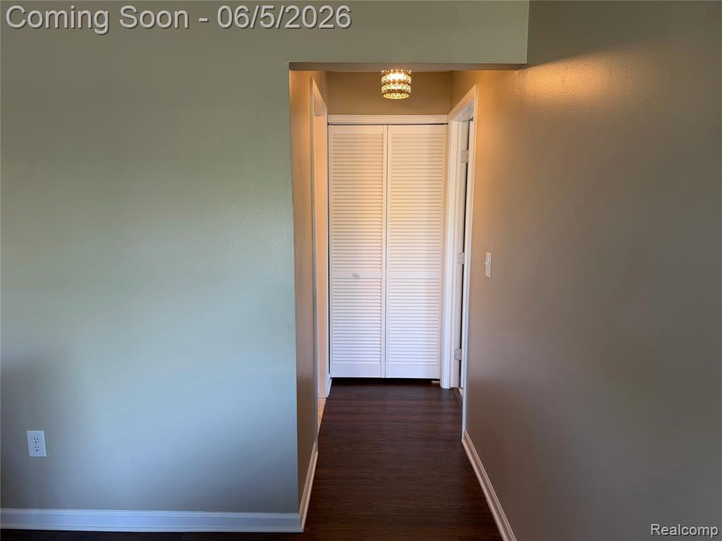 2445 Riverside Drive, Unit 206 Trenton, MI 48183 - Photo 10 of 27