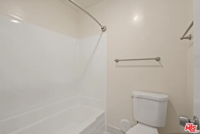 $3,100 | 7740 Redlands Street, Unit M1072, Playa del Rey, CA 90293