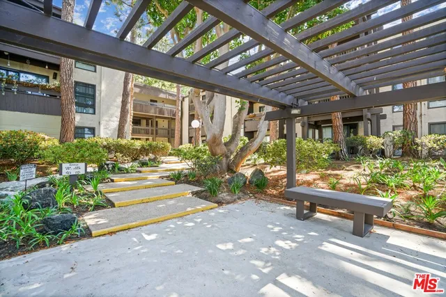 $3,100 | 7740 Redlands Street, Unit M1072, Playa del Rey, CA 90293