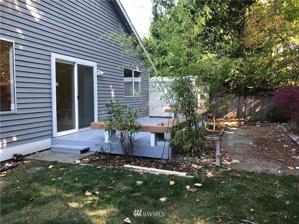 2137 Southeast 8th Place Renton, WA 98057 - Photo 14 of 19 Gallery Image 14