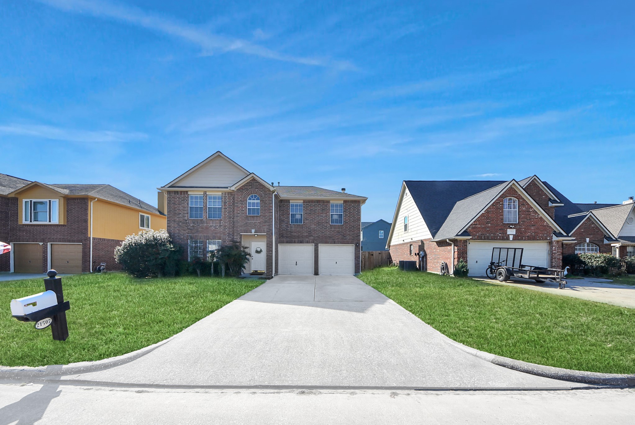 21507 Windsor Castle Drive Spring, TX 77388 - Photo 3 of 42