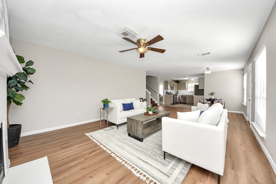 21507 Windsor Castle Drive Spring, TX 77388 - Photo 5 of 42