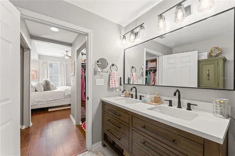 $519,000 | 700 South Harbour Island Boulevard, Unit 240, Tampa, FL 33602