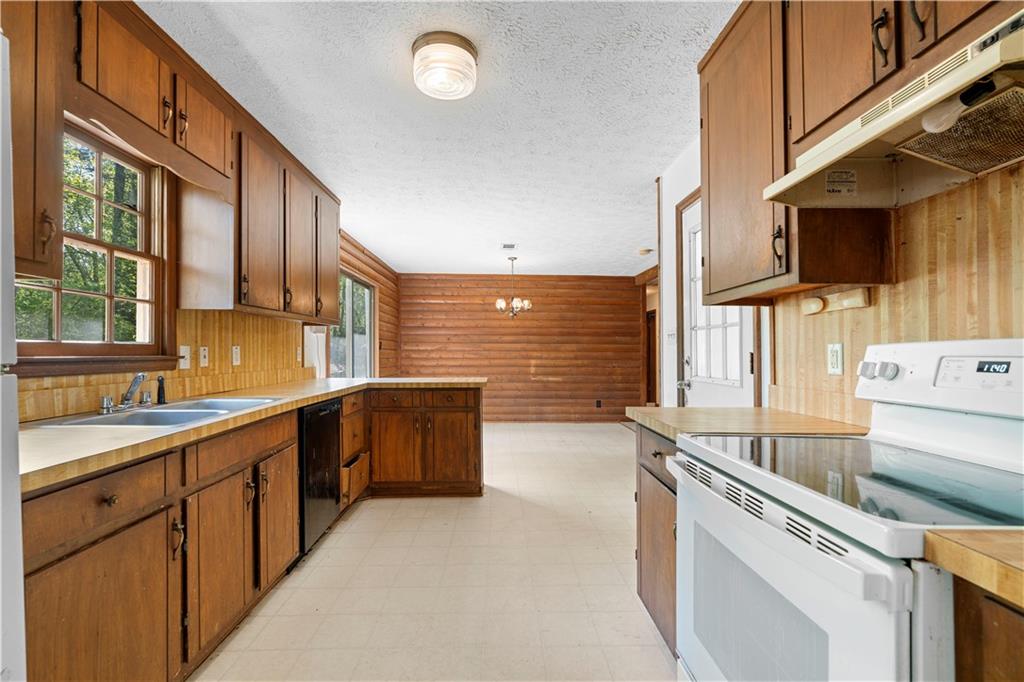 550 Henry Scott Road Ball Ground, GA 30107 - Photo 11 of 32