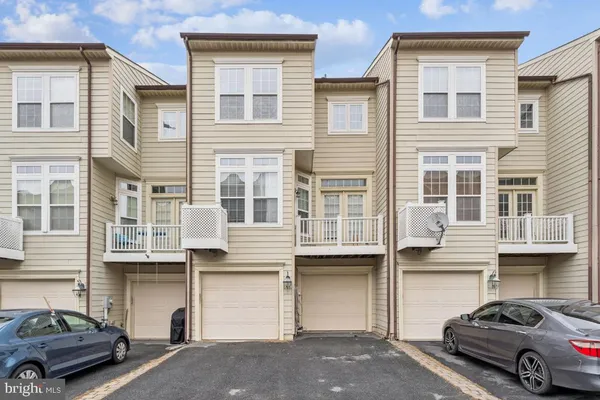 $2,800 | 8915 Amelung Street, Frederick, MD 21704