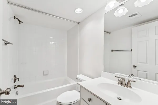 $2,800 | 8915 Amelung Street, Frederick, MD 21704