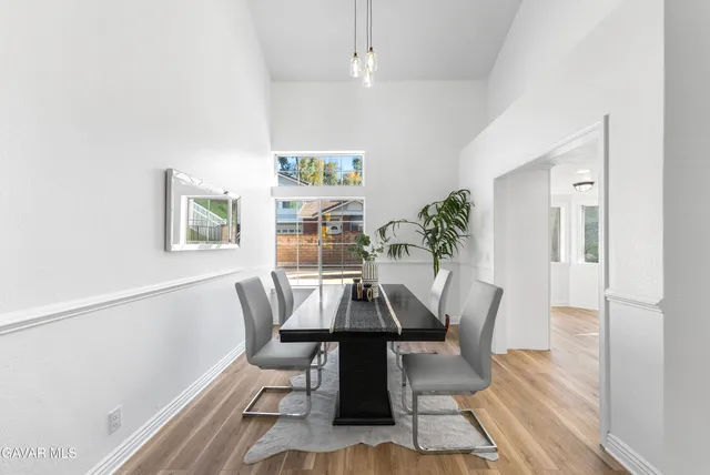 $858,900 | 22030 Scallion Drive, Saugus, CA 91350