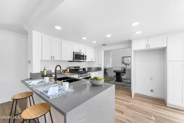 $858,900 | 22030 Scallion Drive, Saugus, CA 91350