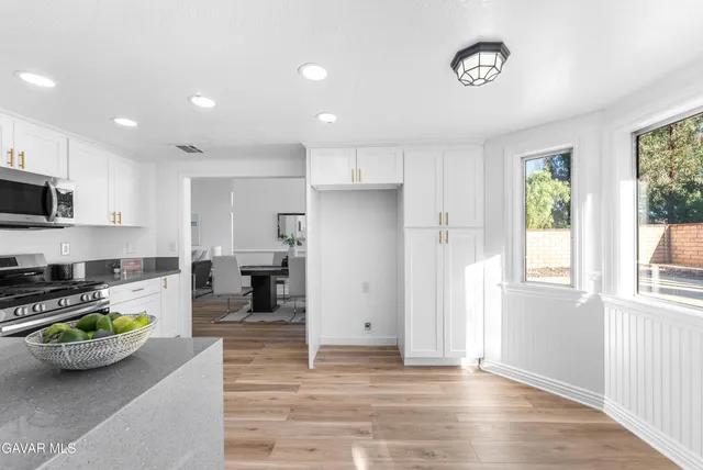 $858,900 | 22030 Scallion Drive, Saugus, CA 91350