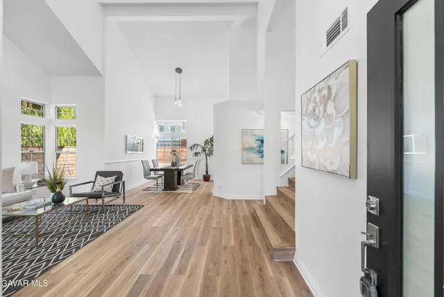 $858,900 | 22030 Scallion Drive, Saugus, CA 91350