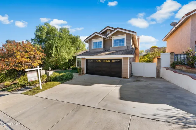 $858,900 | 22030 Scallion Drive, Saugus, CA 91350