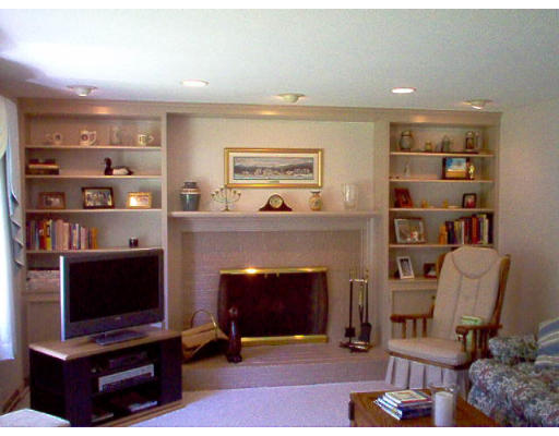 20 Merrill Road Wilbraham, MA 01095 - Photo 2 of 7 Gallery Image 2