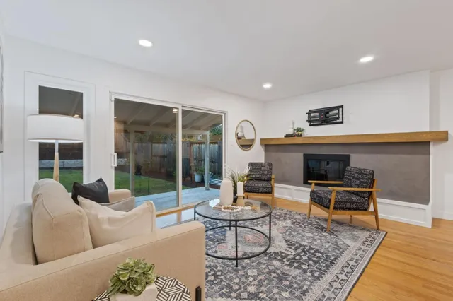 $725,000 | 4451 Stoney Way, Carmichael, CA 95608