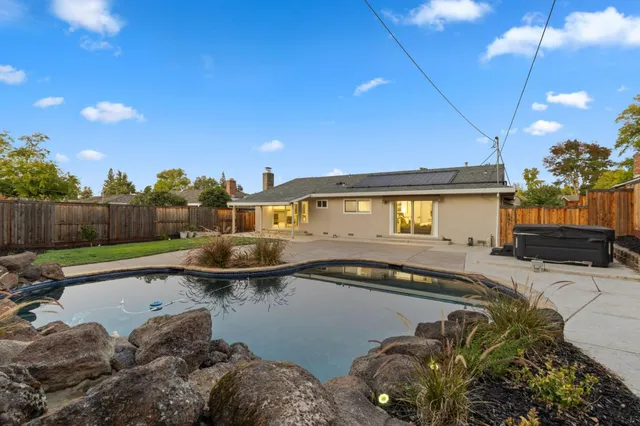 $725,000 | 4451 Stoney Way, Carmichael, CA 95608