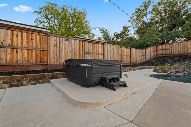 $725,000 | 4451 Stoney Way, Carmichael, CA 95608