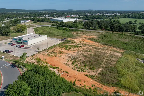 $500,000 | 83324 Wingfield Crossing, Stilwell, OK 74960