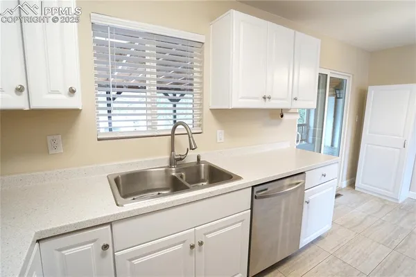 $380,000 | 1375 Luna Drive, Fountain, CO 80817