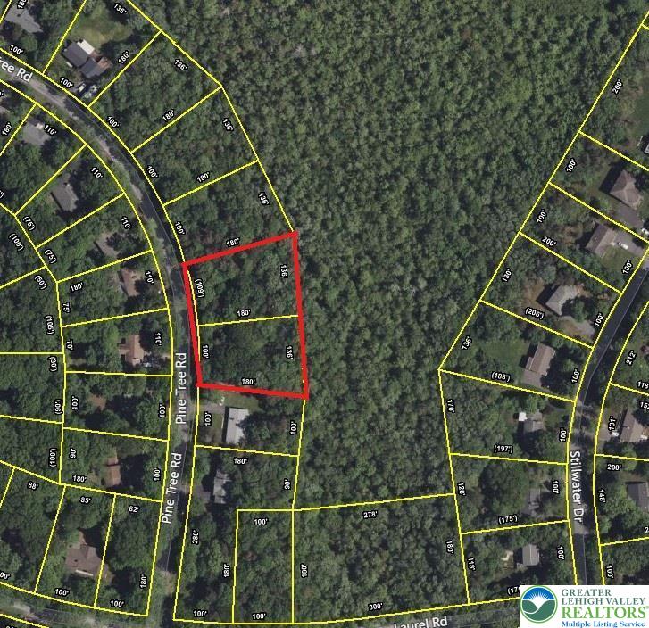 5120 Pine Tree Road, Unit 808 809 Pocono Summit, PA 18346 - Photo 6 of 7 a bathroom with a shower and a sink