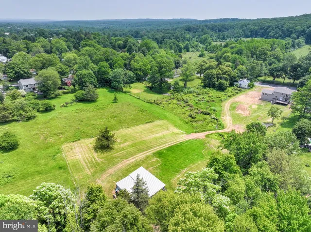 $999,000 | 257 Penn Hopewell Road, Hopewell, NJ 08525