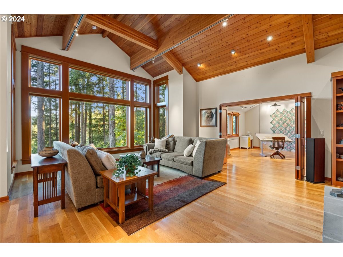 18650 South Lyons Road Oregon City, OR 97045 - Photo 7 of 47 a living room with furniture and a large window
