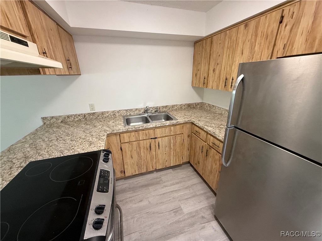 412 Tompkins Street, Unit 4 Inverness, FL 34450 - Photo 3 of 11