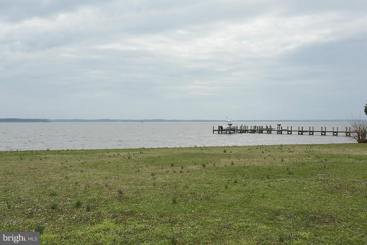 14706 Featherstone Road Woodbridge, VA 22191 - Photo 27 of 30 The Potomac River is 2 blocks from the house.