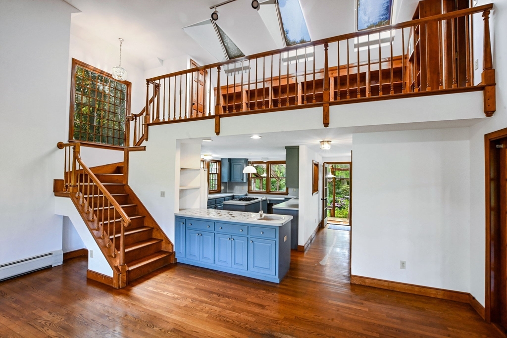 72 Loop Road Falmouth, MA 02540 - Photo 8 of 40 Gallery Image 8