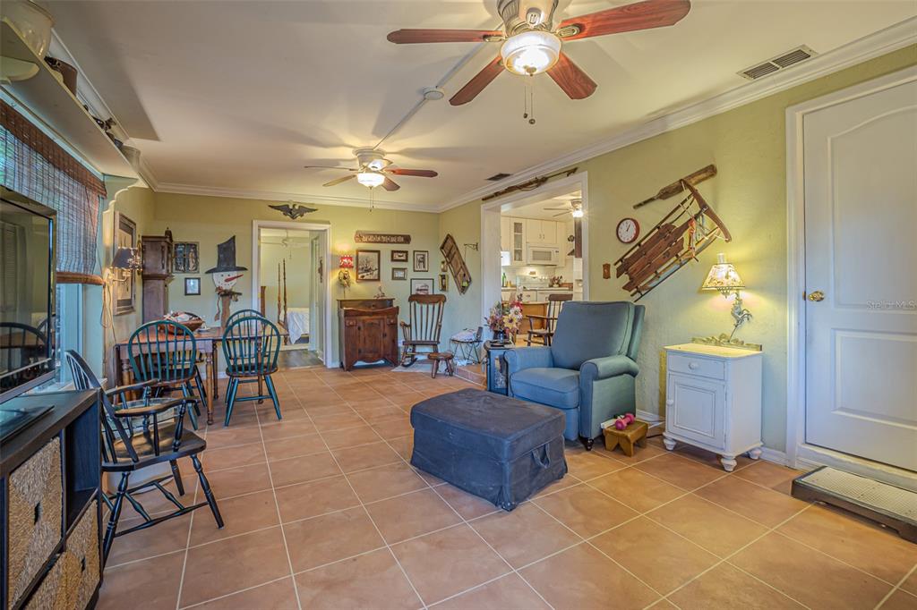 6302 Axelrod Road Tampa, FL 33634 - Photo 19 of 28 Gallery Image 19