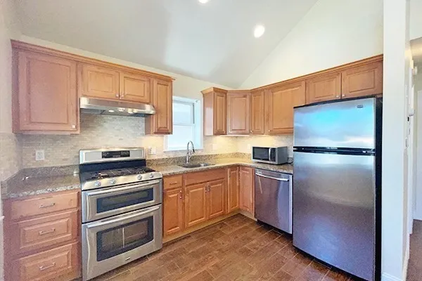 $3,150 | 23 Lambert Street, Unit 2, Cambridge, MA 02141