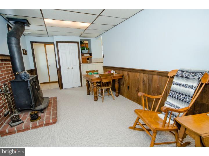 37 Home Road Hatboro, PA 19040 - Photo 4 of 25 Family Room