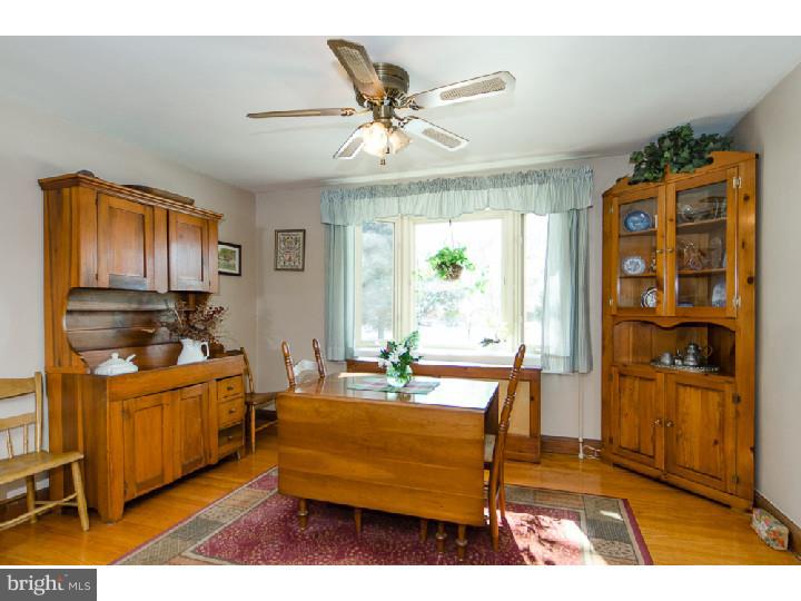 37 Home Road Hatboro, PA 19040 - Photo 6 of 25 Dining Room