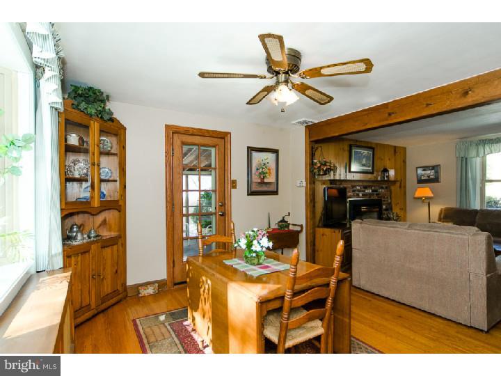 37 Home Road Hatboro, PA 19040 - Photo 7 of 25 Dining Room