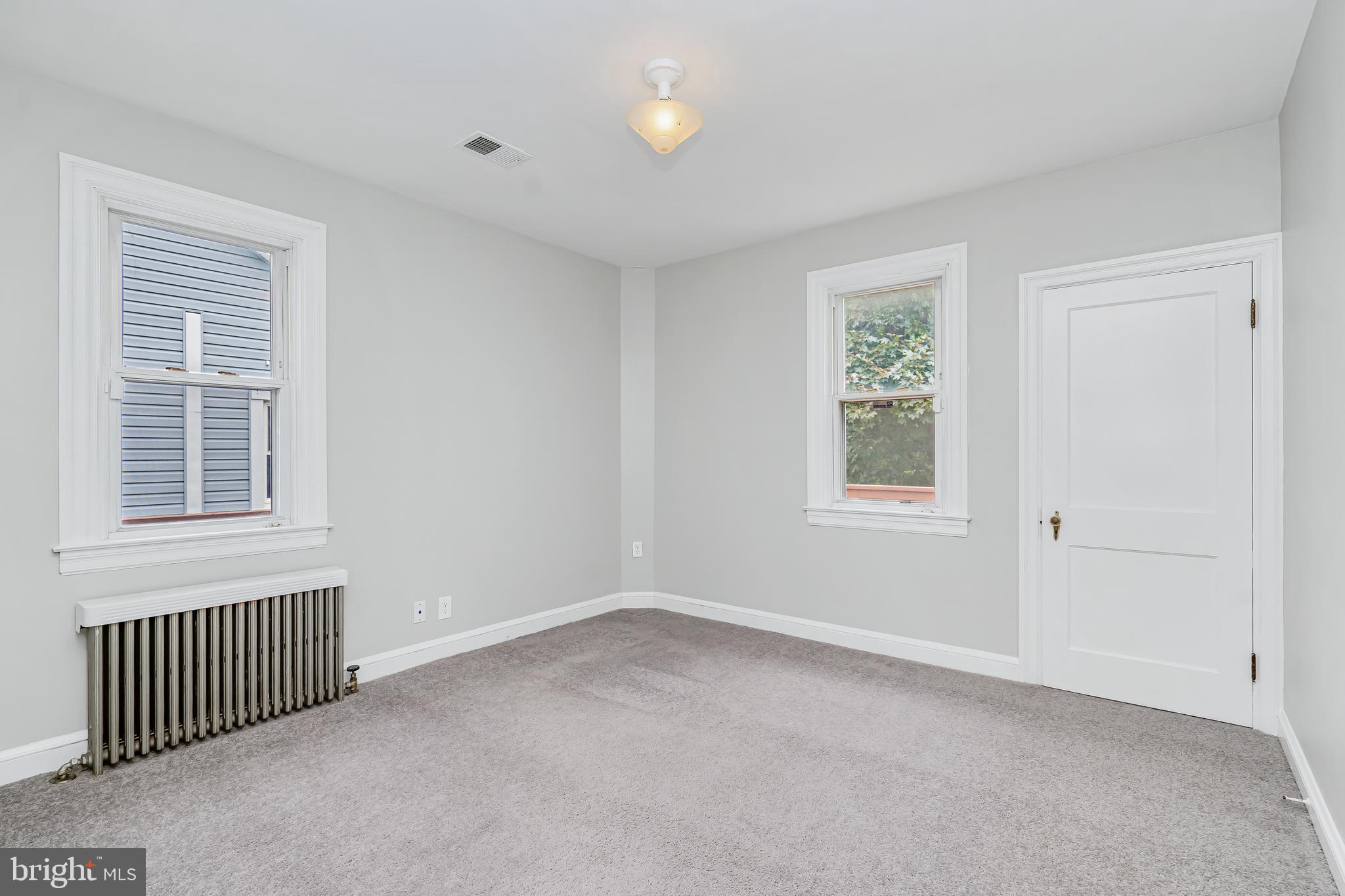 5311 Highview Road Halethorpe, MD 21227 - Photo 18 of 34 Sunny and Spacious