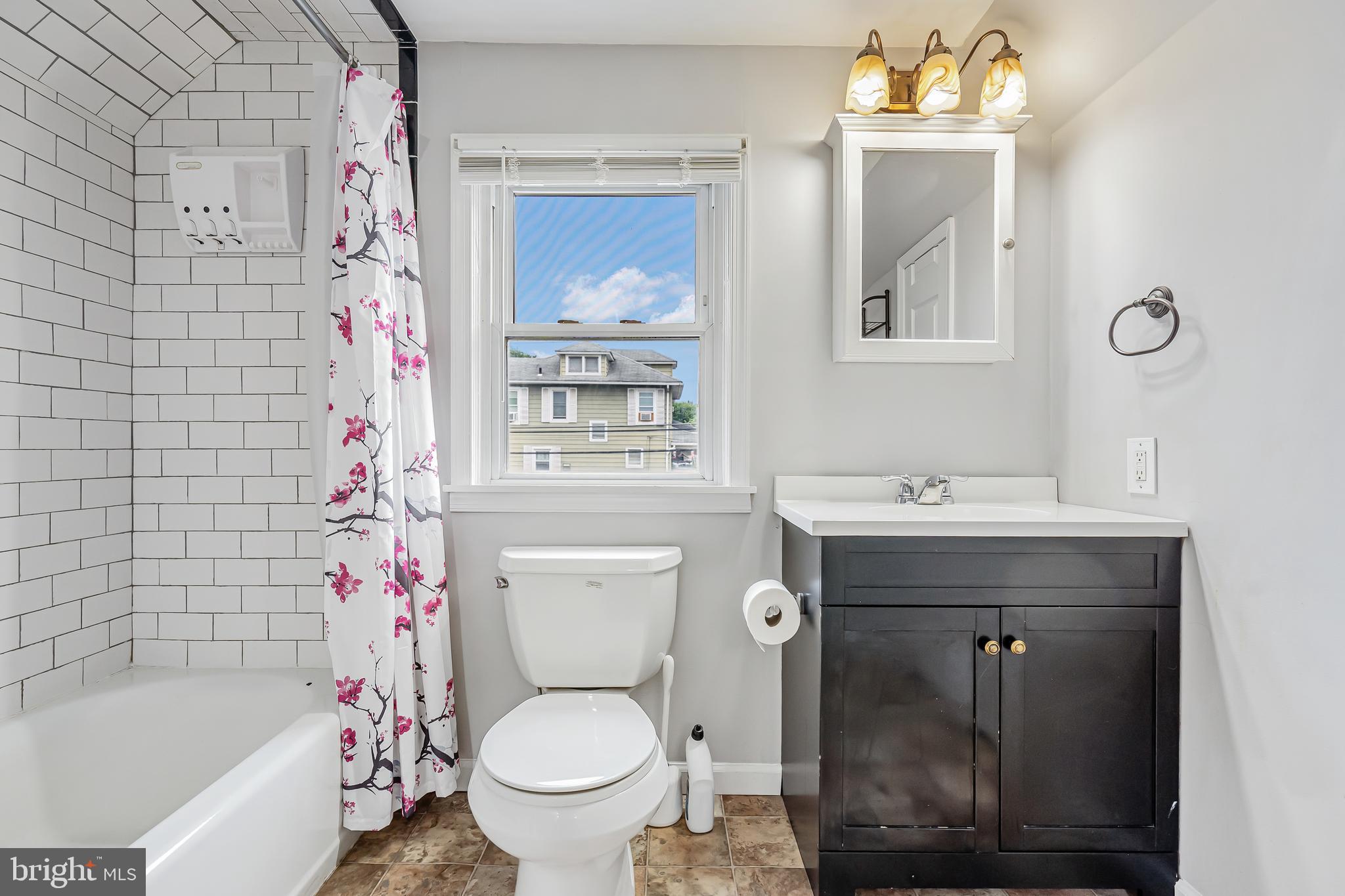 5311 Highview Road Halethorpe, MD 21227 - Photo 24 of 34 Full Bathroom with Tub and Shower