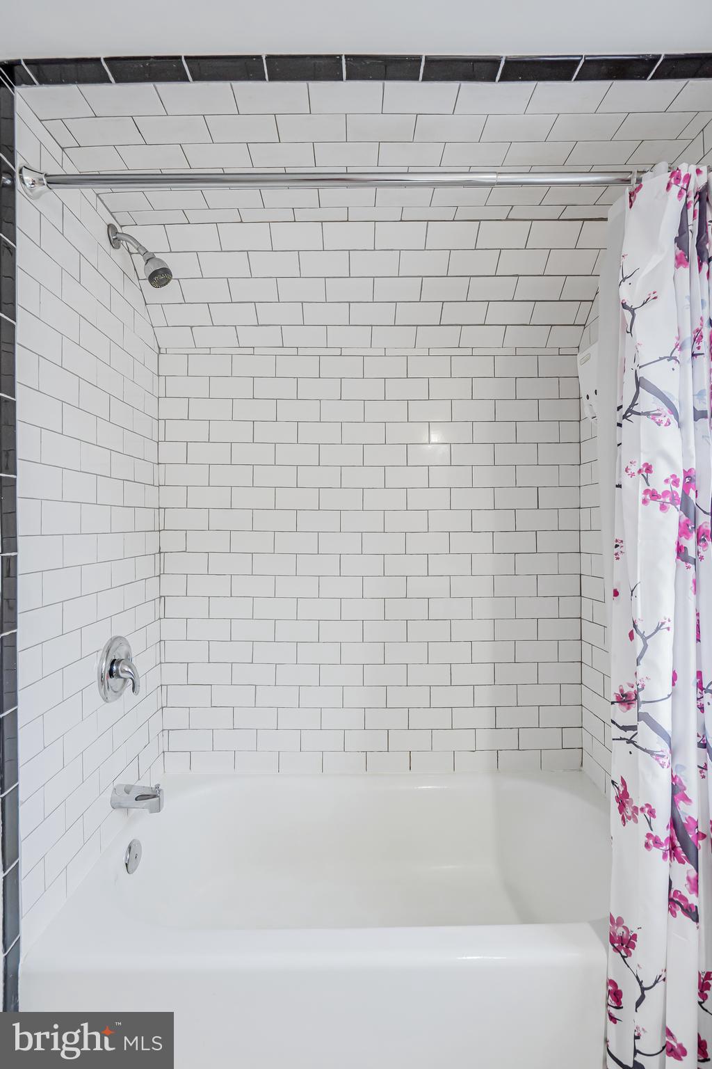 5311 Highview Road Halethorpe, MD 21227 - Photo 25 of 34 Bathroom Retreat