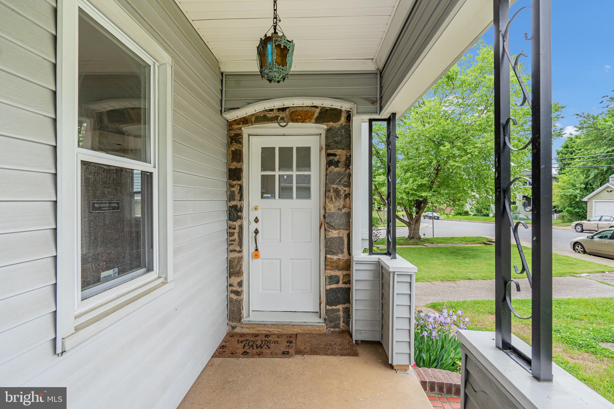 5311 Highview Road Halethorpe, MD 21227 - Photo 3 of 34 Enjoy Outdoor Relaxation on your Covered Porch