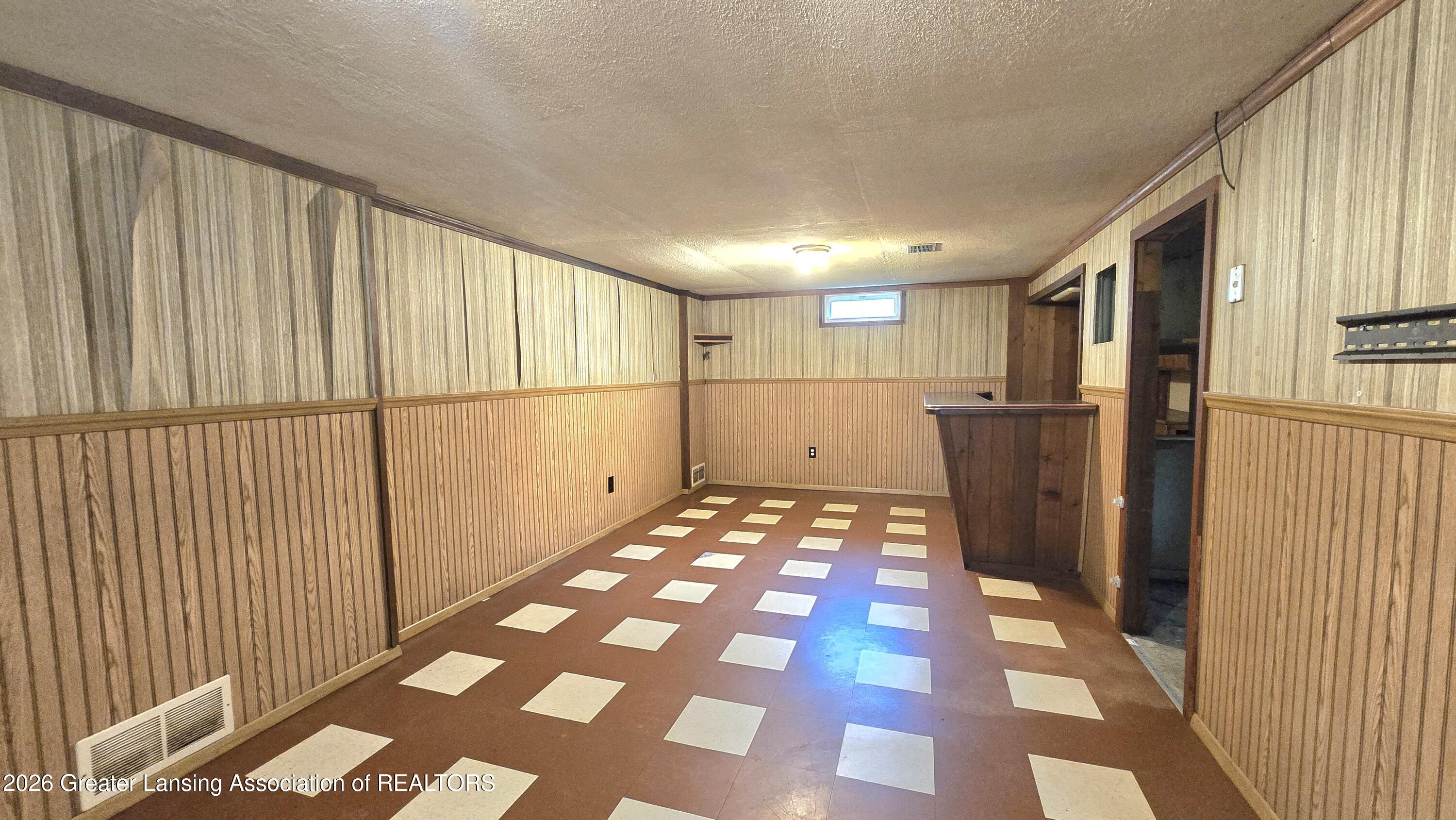 1220 Whyte Street Lansing, MI 48906 - Photo 15 of 22 20260609_100434