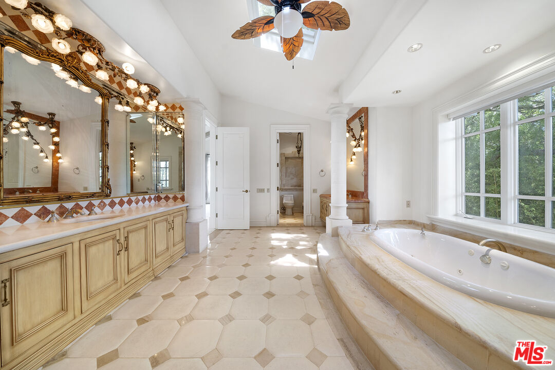 74 Saddleback Road Rolling Hills, CA 90274 - Photo 47 of 65