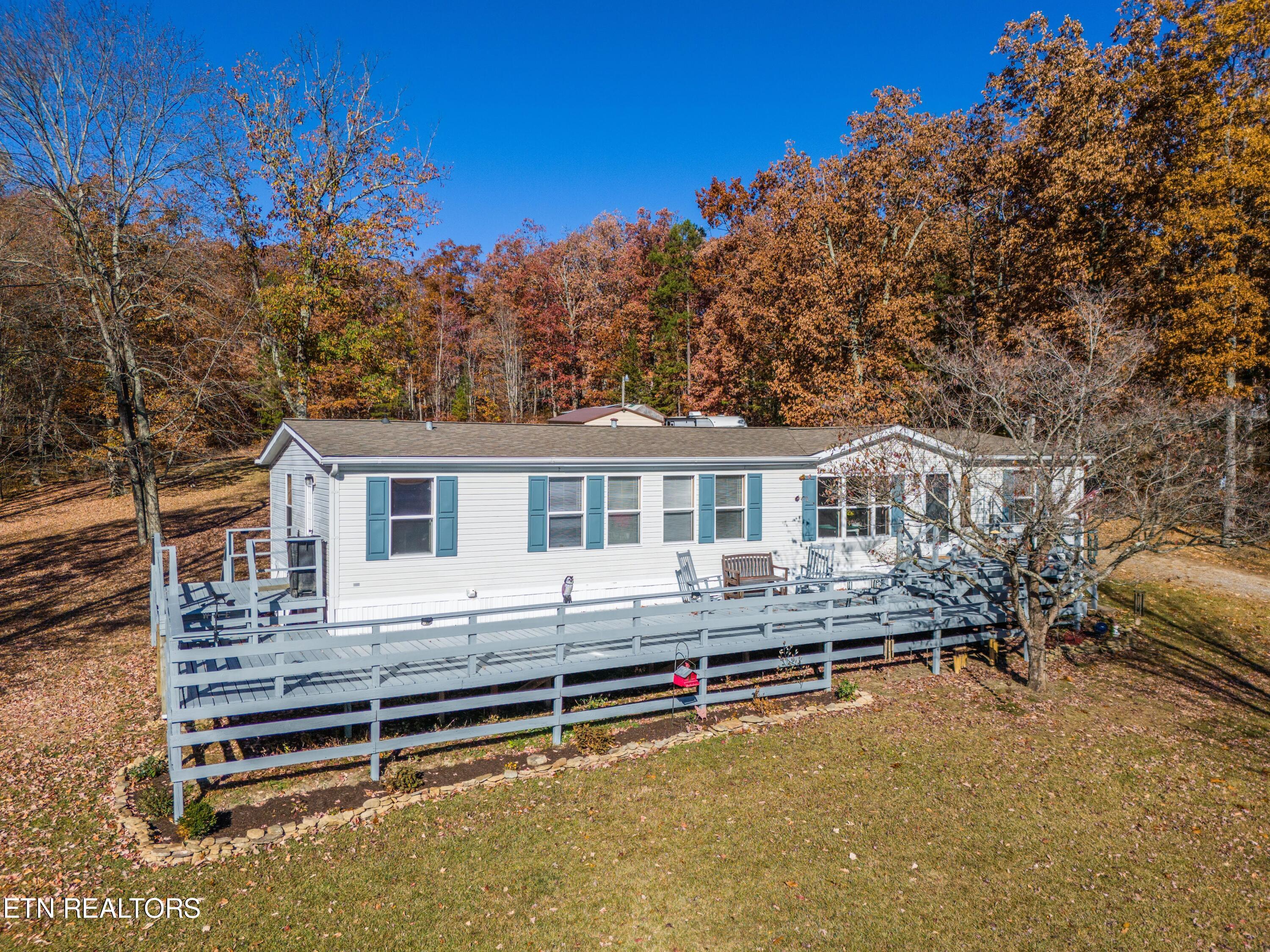 326 Highland Road Grandview, TN 37337 - Photo 3 of 40 DJI_20231103095921_0021_D