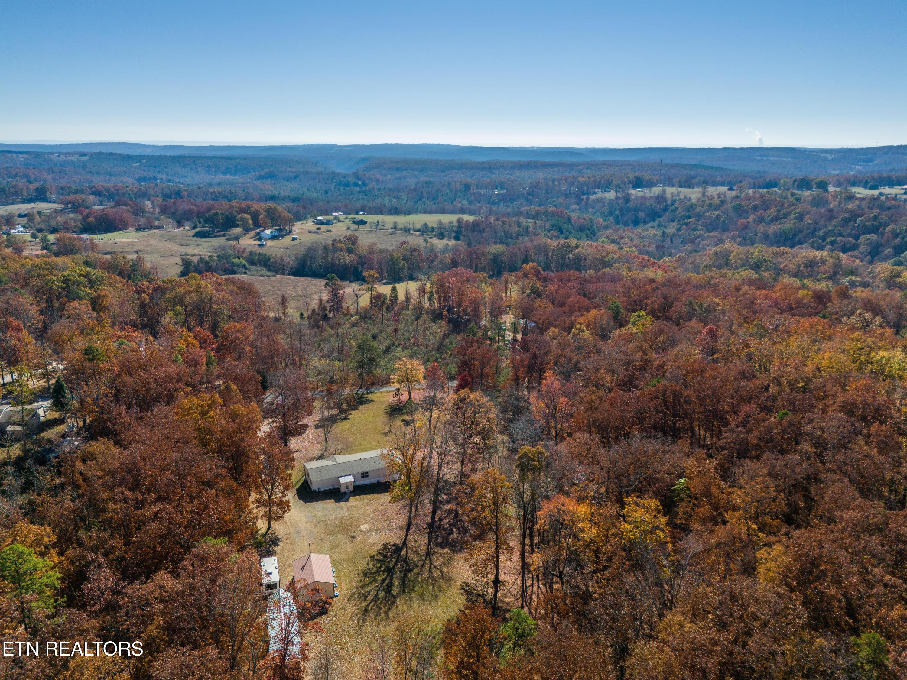 326 Highland Road Grandview, TN 37337 - Photo 36 of 40 DJI_20231103100029_0025_D