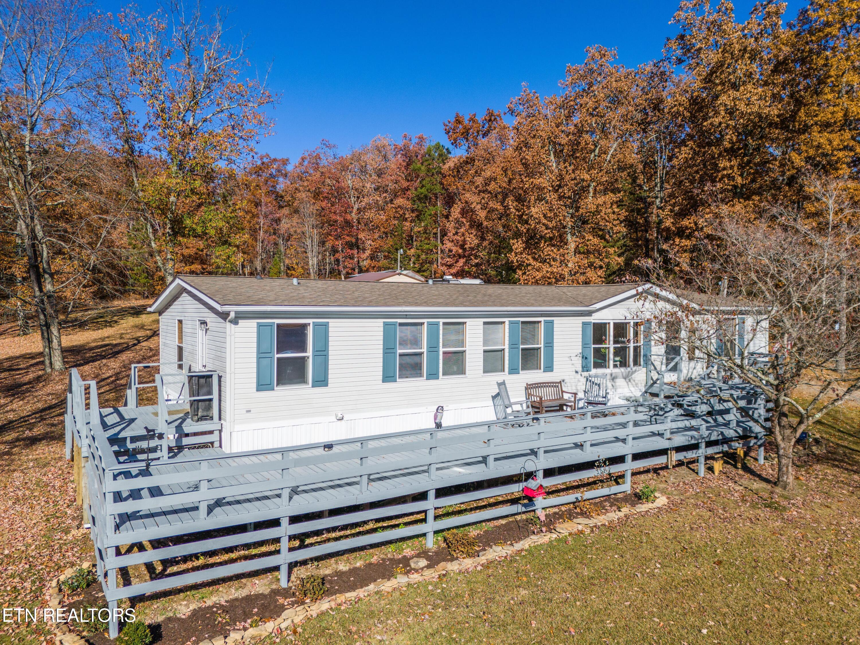 326 Highland Road Grandview, TN 37337 - Photo 4 of 40 DJI_20231103095935_0022_D