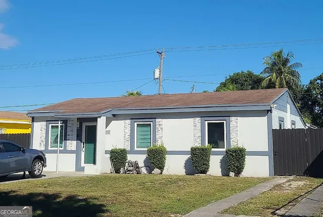 $240,000 | 3051 Northwest 154th Terrace, Miami Gardens, FL 33054