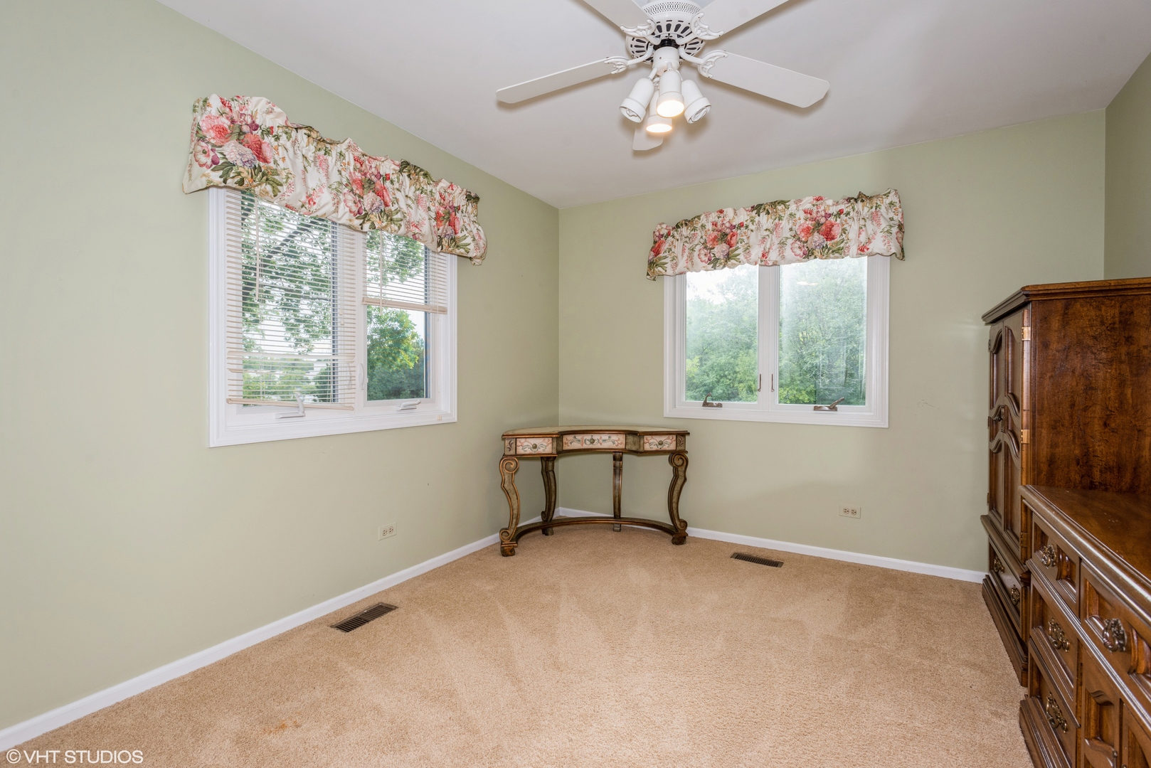 22W114 Butterfield Road, Unit 5 Glen Ellyn, IL 60137 - Photo 11 of 18 Gallery Image 11