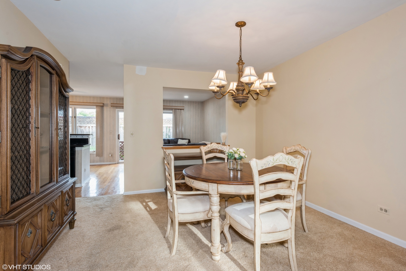 22W114 Butterfield Road, Unit 5 Glen Ellyn, IL 60137 - Photo 5 of 18 Gallery Image 5