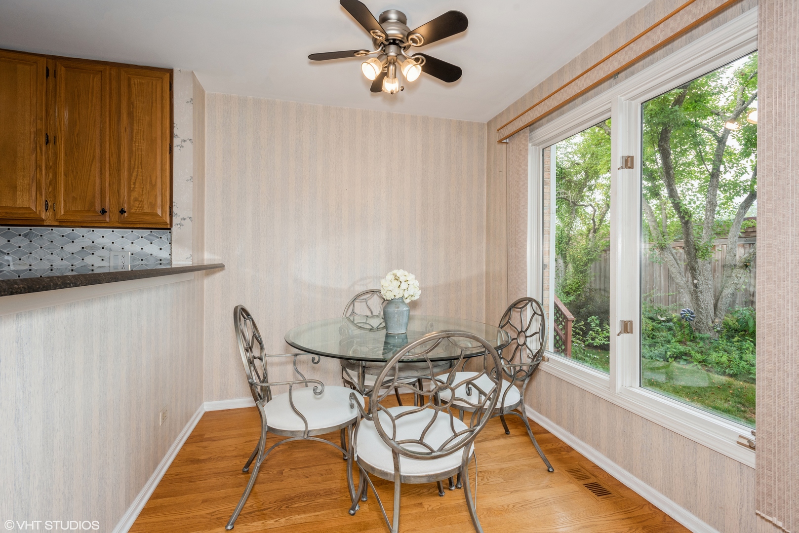 22W114 Butterfield Road, Unit 5 Glen Ellyn, IL 60137 - Photo 7 of 18 Gallery Image 7