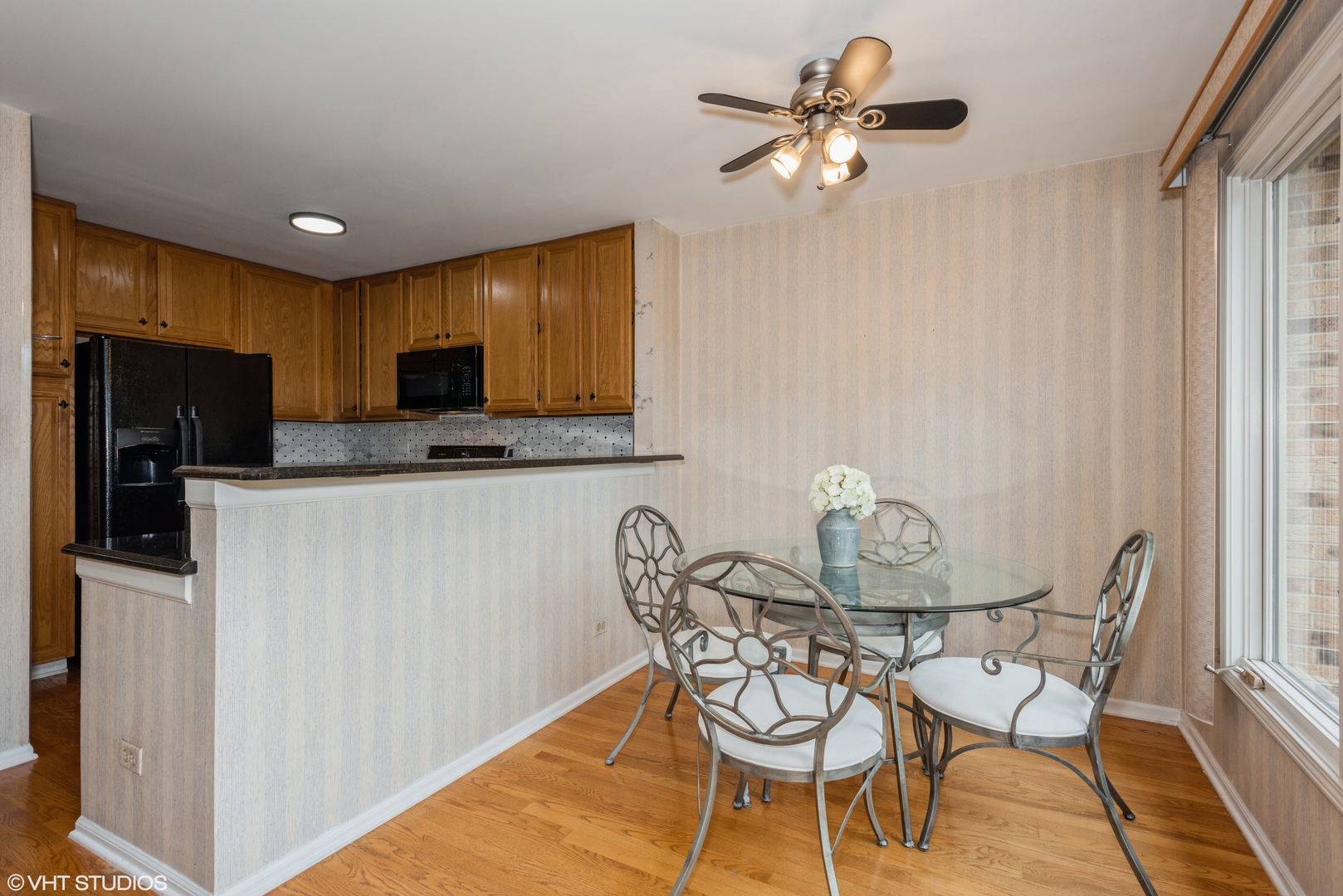 22W114 Butterfield Road, Unit 5 Glen Ellyn, IL 60137 - Photo 8 of 18 Gallery Image 8