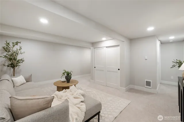 $799,000 | 849 Southwest 125th Street, Seattle, WA 98146