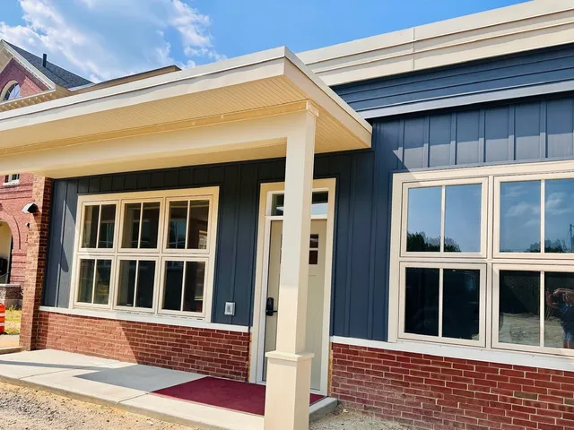 $3,400 | 30 High Street, Unit 2, Pembroke, NH 03275